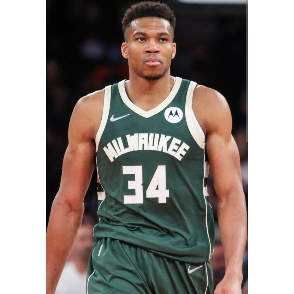 Giannis Antetokounmpo (Nike)-(Bucks)-(Green)-(Jersey)-(New Cond.)-(Size:XL)-$95 - Picture 2 of 12